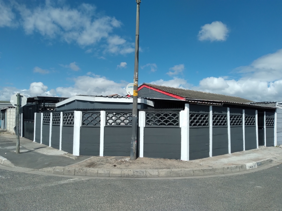 2 Bedroom Property for Sale in Valhalla Park Western Cape